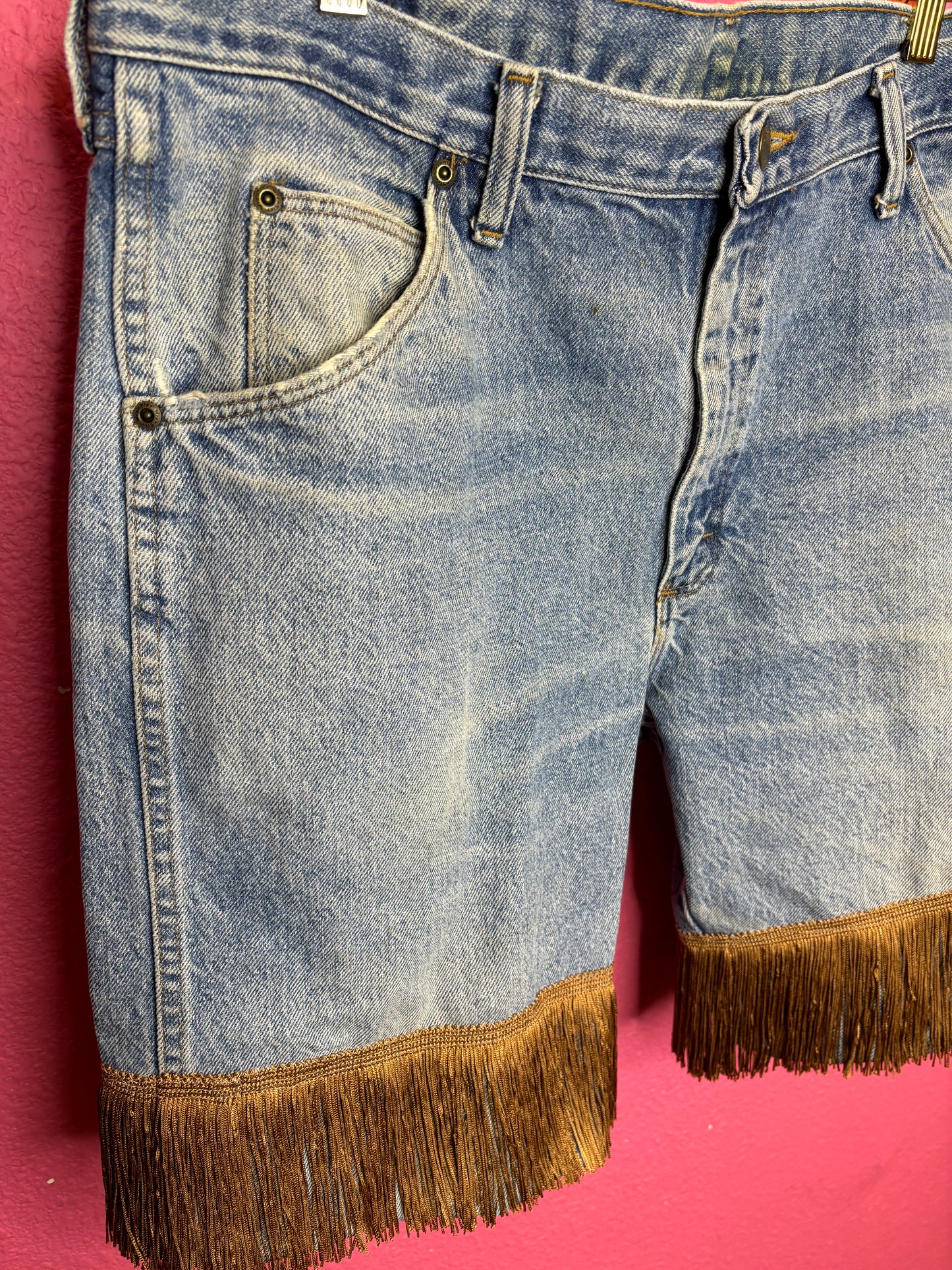 Light Wash Saddle Fringe
