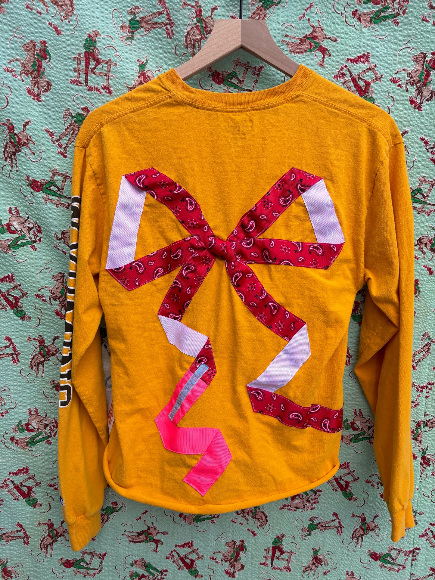 CowBOW Tee