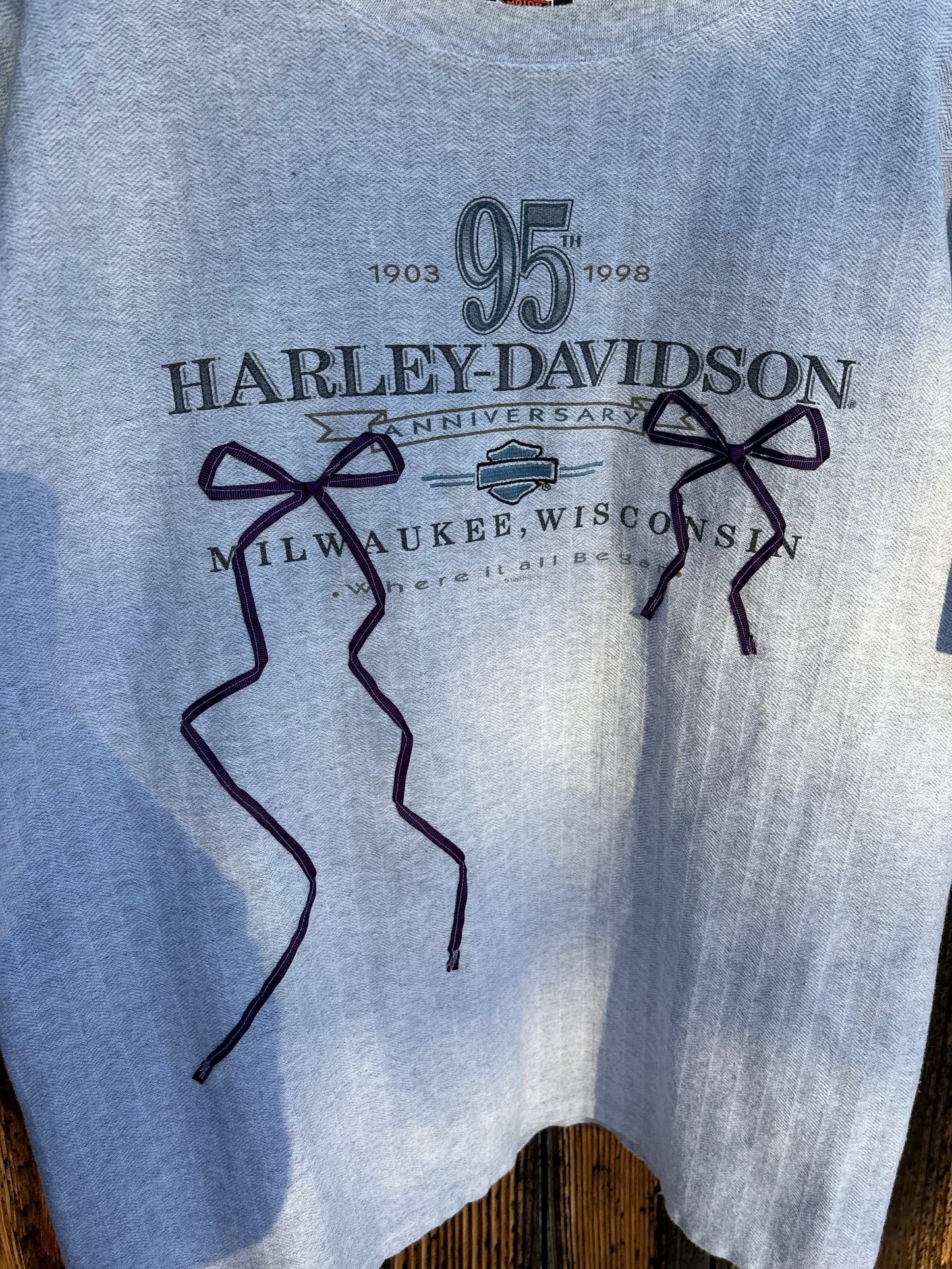 Harley Bow Nips