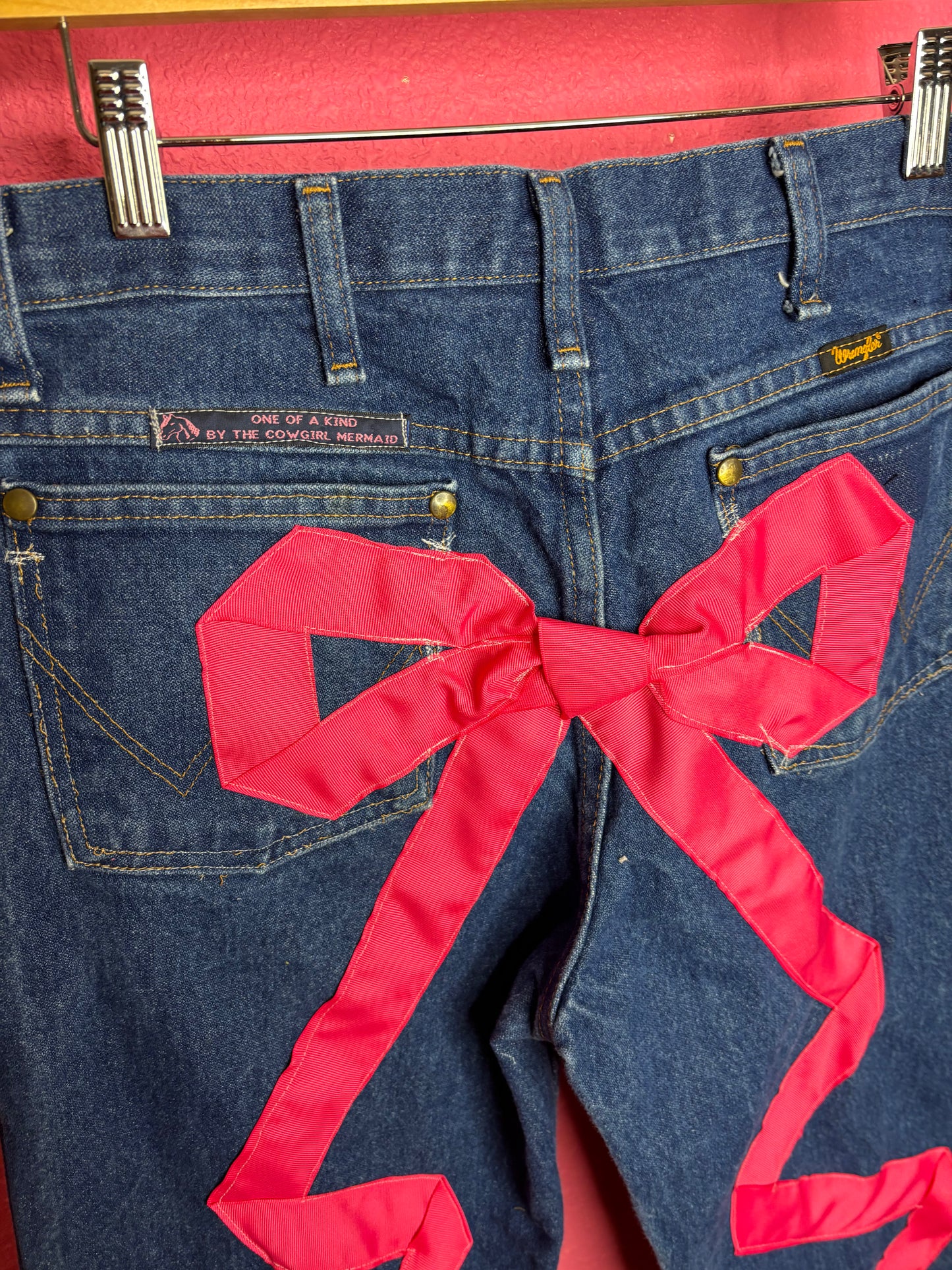 Bow Jeans Hot Pink