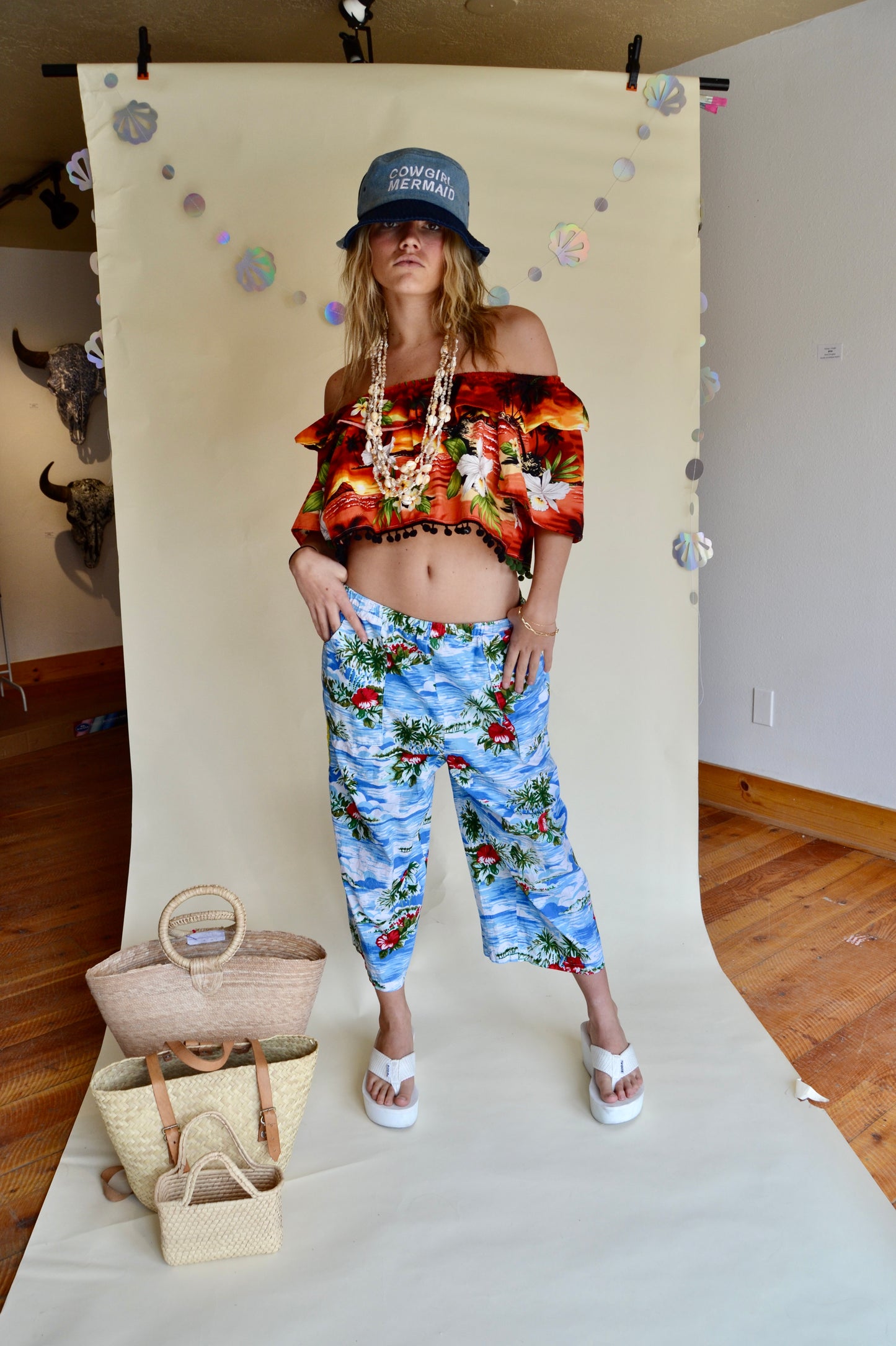 Vaca Print Cropped Pant