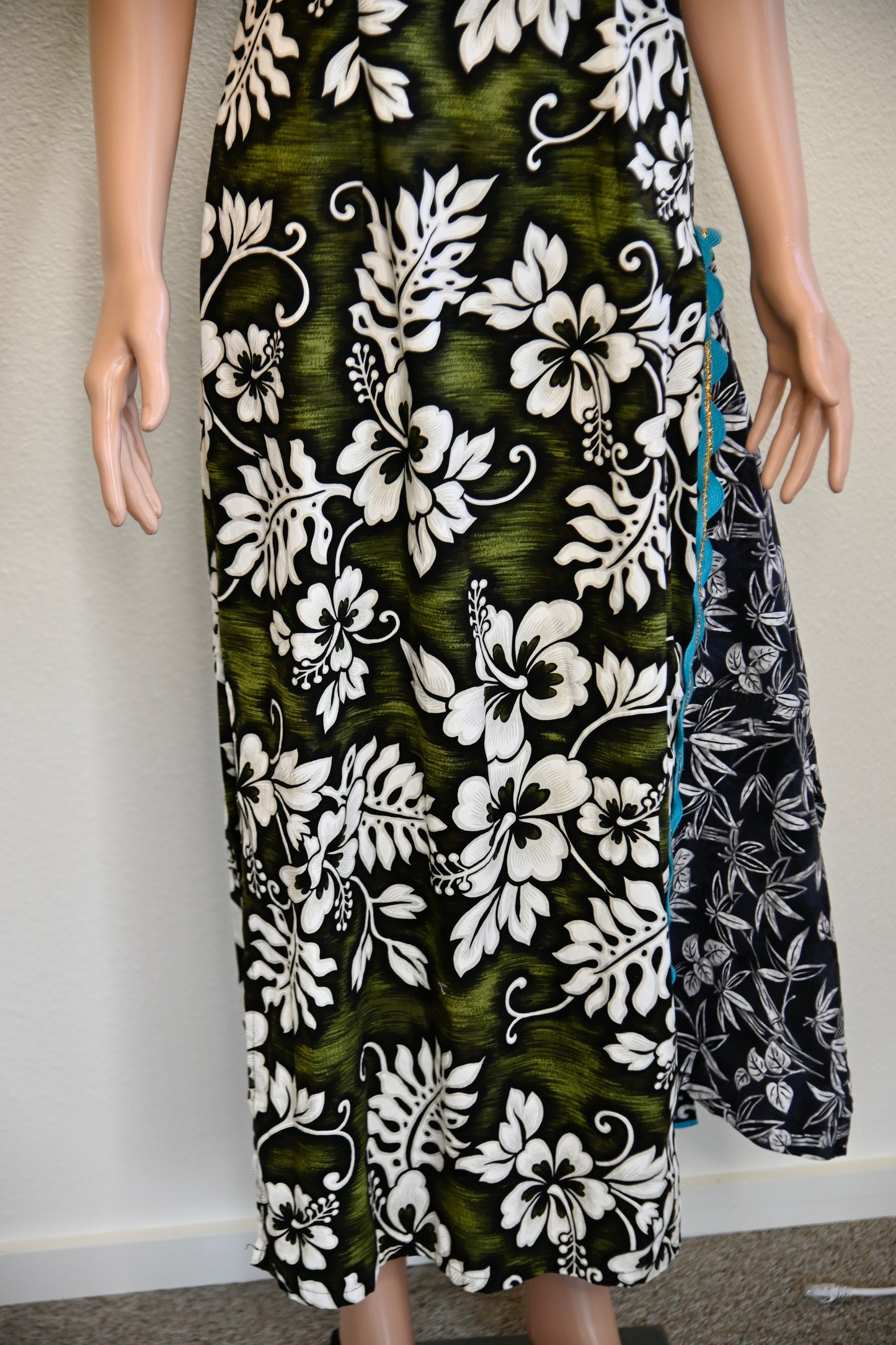 Hawaiian Flower Dress