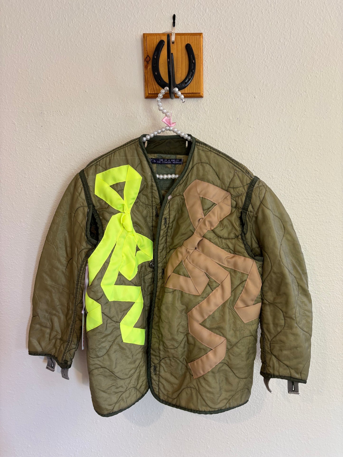 Neon Nuetral - S