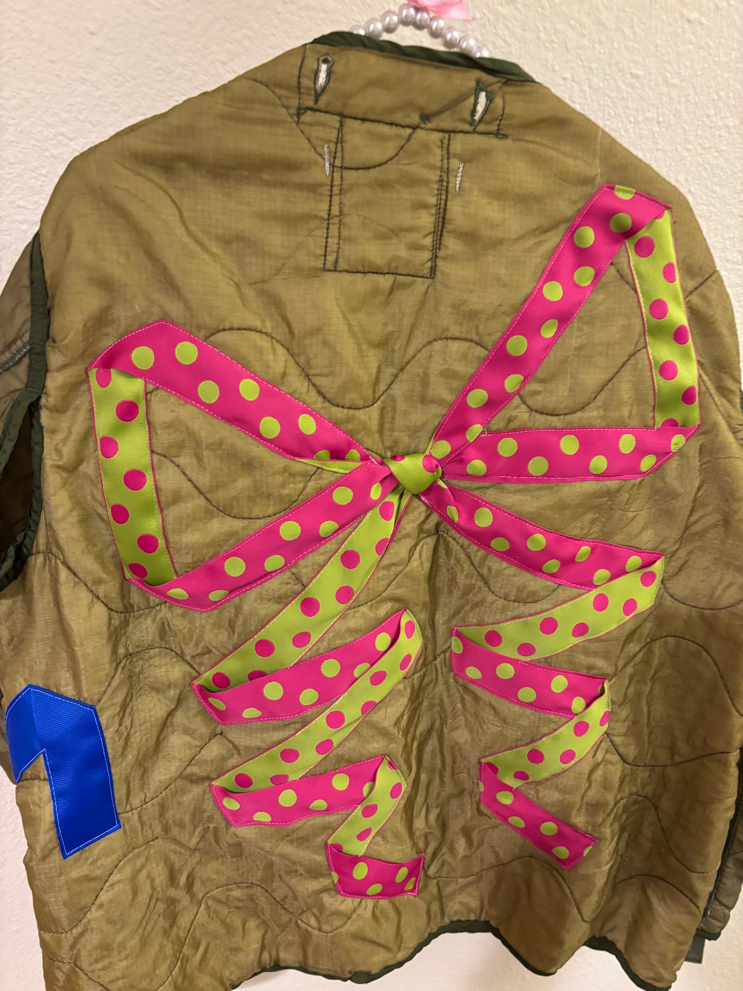 Horse Dot - L