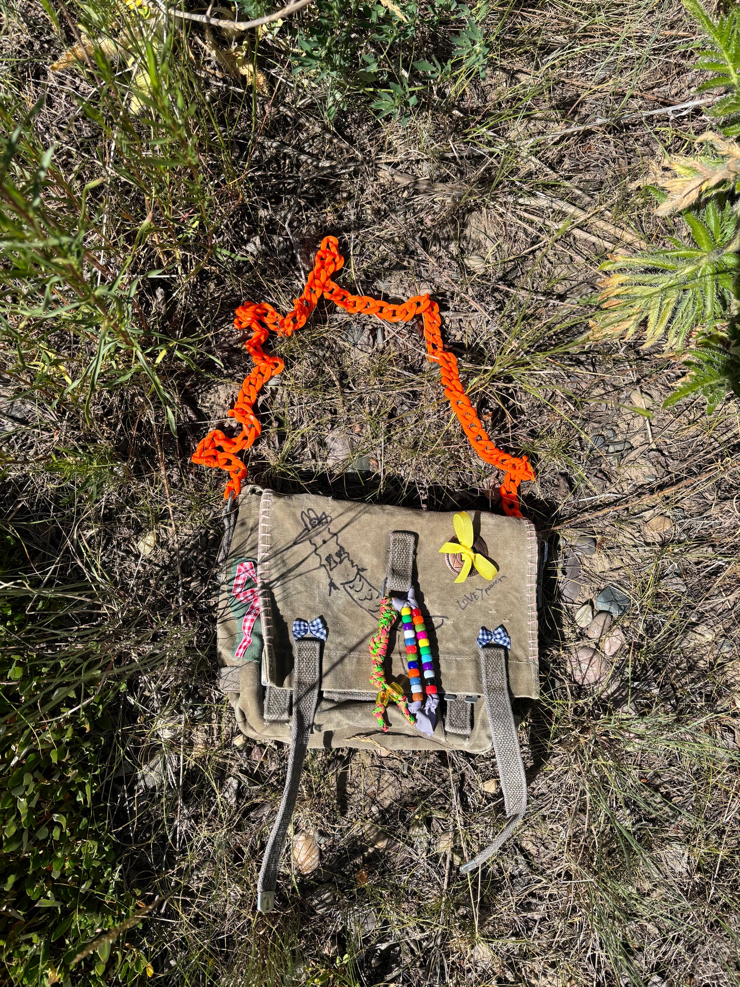 Bow Canvas Midi Messenger