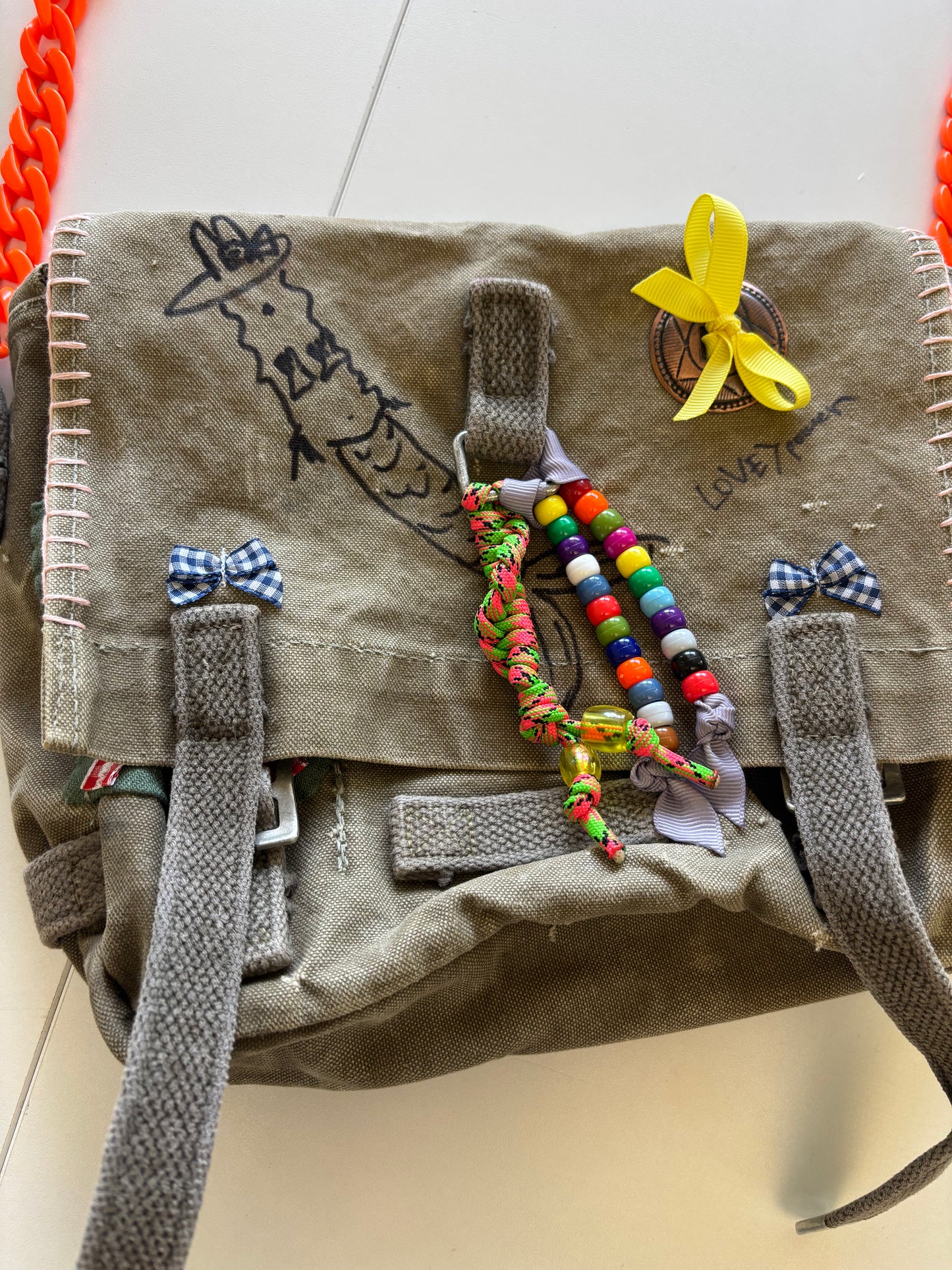 Bow Canvas Midi Messenger